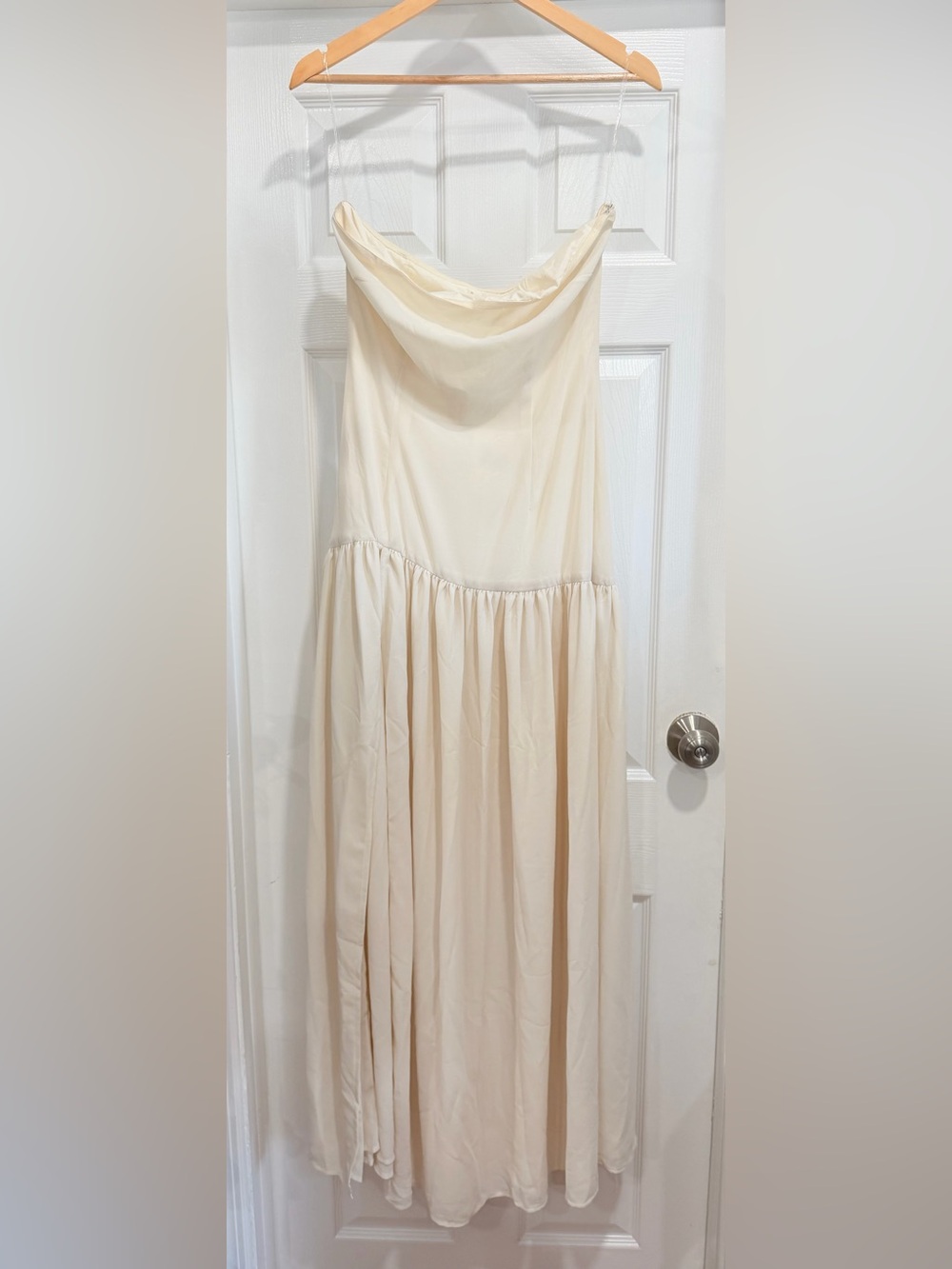 Strapless ivory Maxi Dress - Elegant Evening Gown - Picture 5 of 9